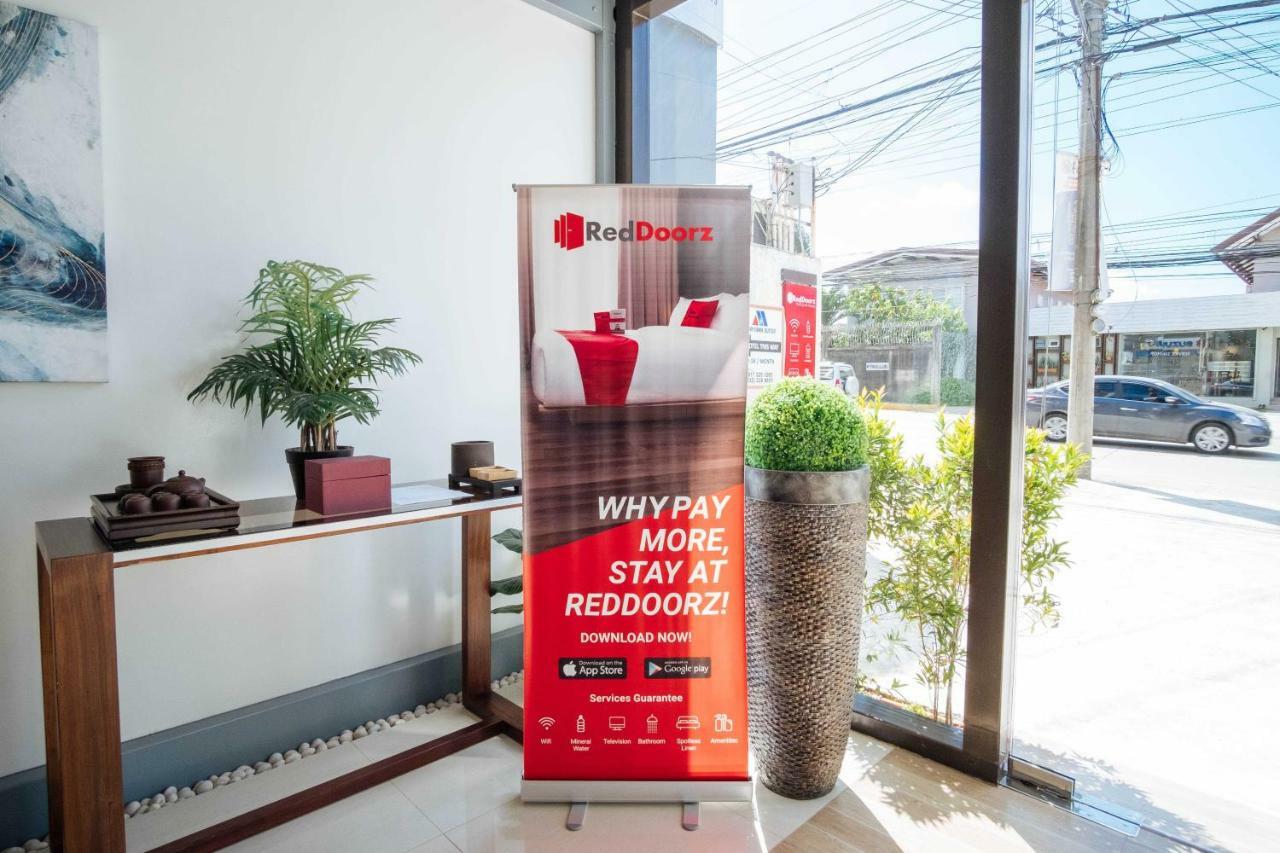 Reddoorz Plus @ As Fortuna Cebu Kültér fotó